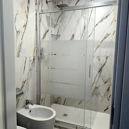 Aris Square ローマ